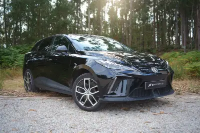 MG MG4 2023 - 88000km