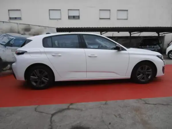 Peugeot 308 2022 - 22000 EUR, 118452 km - AUTO.MOTO.pt - 118452km - foto 4 de 31