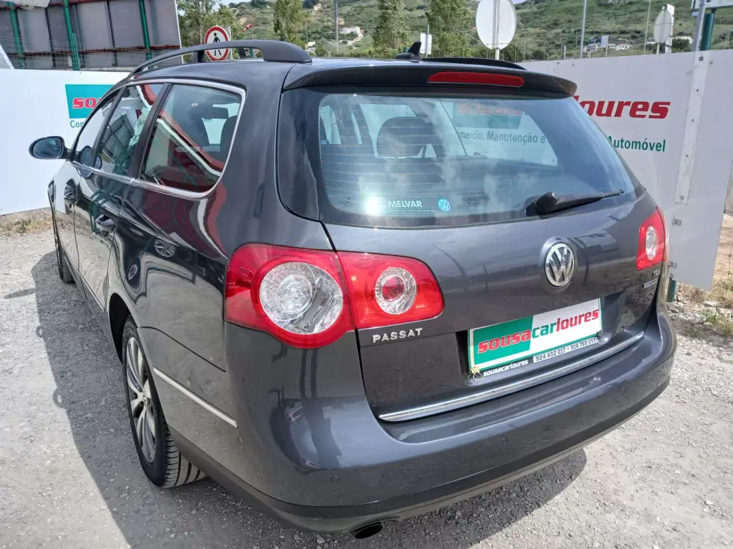 Volkswagen Passat Variant 2010 - 7750 EUR, 149120 km - AUTO.MOTO.pt - 149120km - foto 12 de 27