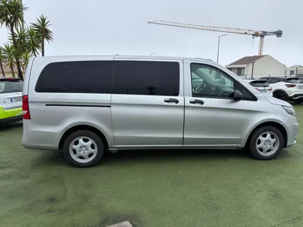 Mercedes-Benz Vito Tourer 2015 - 28490 EUR, 196000 km - AUTO.MOTO.pt - 196000km - foto 3 de 12