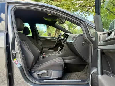 Volkswagen Golf 2019 - 26490 EUR, 113600 km - 113600km - foto 5 de 34