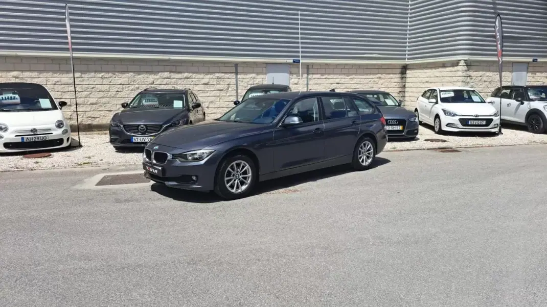 BMW 316 2014 - 13890 EUR, 173487 km - 173487km - foto 11 de 50