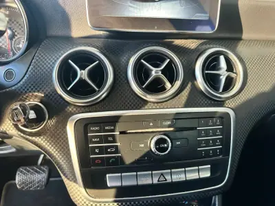 Mercedes-Benz A 180 2015 - 16690 EUR, 178000 km - 178000km - foto 18 de 26