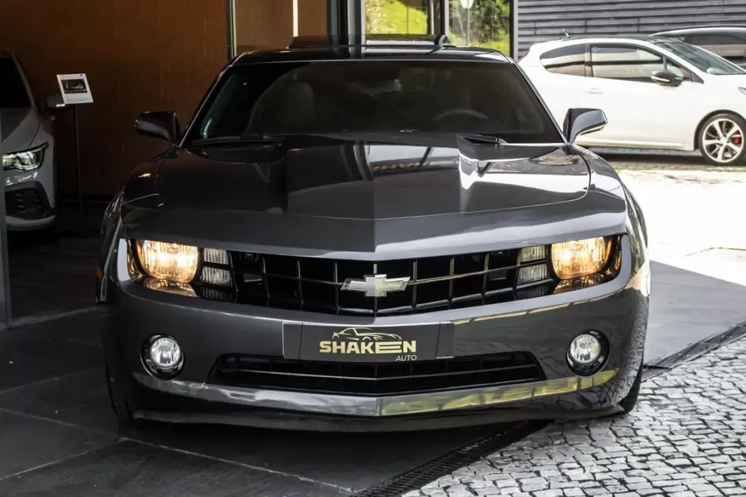 Chevrolet Camaro 2010 - 43900 EUR, 105710 km - AUTO.MOTO.pt - 105710km - foto 7 de 32