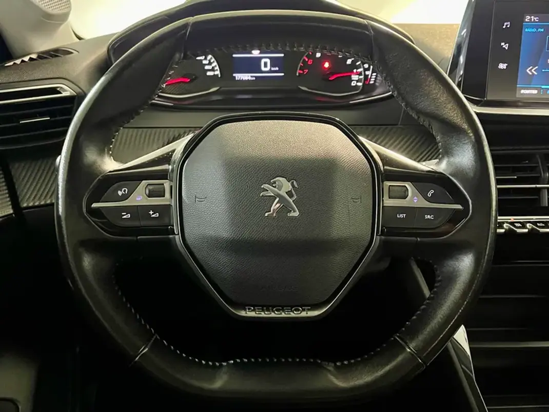 Peugeot 208 2020 - 11900 EUR, 177000 km - AUTO.MOTO.pt - 177000km - foto 16 de 28