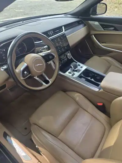 Jaguar XF 2023 - 36450 EUR, 62500 km - AUTO.MOTO.pt - 62500km - foto 11 de 21