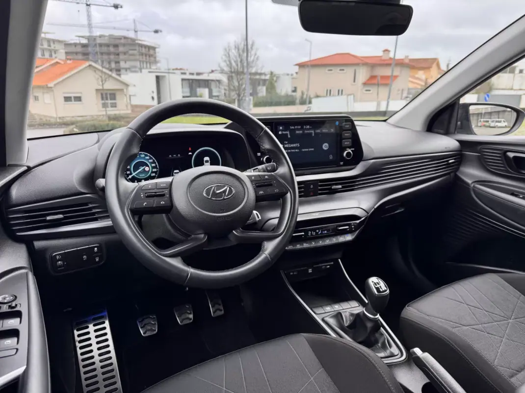 Hyundai Bayon 2021 - 18990 EUR, 1500 km - AUTO.MOTO.pt - 1500km - foto 15 de 28