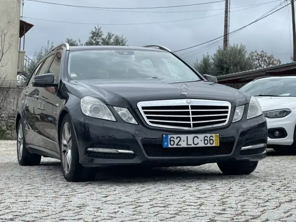 Mercedes-Benz E 250 2010 - 13950 EUR, 277830 km - AUTO.MOTO.pt - 277830km - foto 3 de 12
