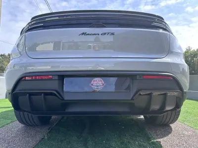 Porsche Macan 2026 - 129000 EUR, 2200 km - AUTO.MOTO.pt - 2200km - foto 19 de 85