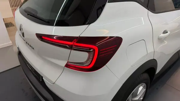 Renault Captur 2021 - 13990 EUR, 167491 km - AUTO.MOTO.pt - 167491km - foto 11 de 29