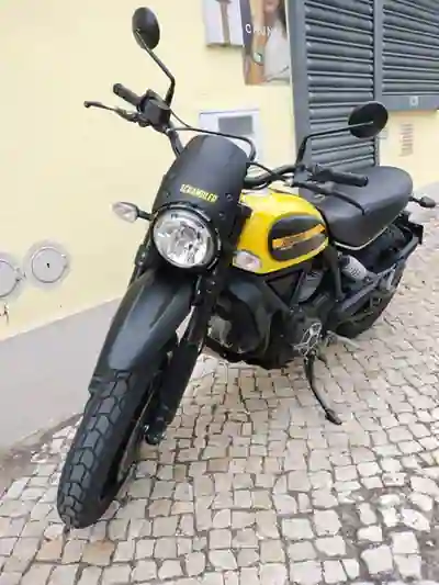 Ducati Scrambler Classic 2016 - 5800 EUR, 29500 km - 29500km - foto 2 de 7
