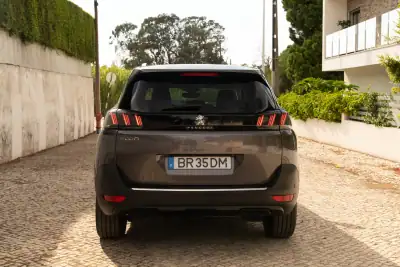 Peugeot 5008 2022 - 31500 EUR, 145000 km - AUTO.MOTO.pt - 145000km - foto 4 de 12