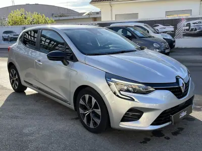 Renault Clio 2023 - 15450 EUR, 66000 km - AUTO.MOTO.pt - 66000km - foto 3 de 43