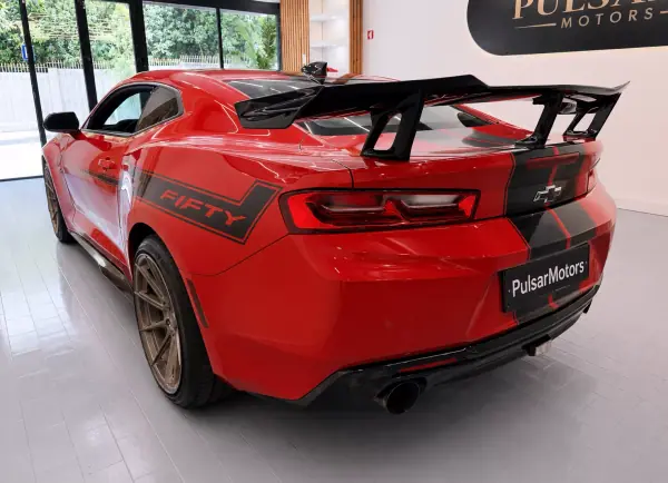 Chevrolet Camaro 2017 - 49900 EUR, 50000 km - AUTO.MOTO.pt - 50000km - foto 3 de 17