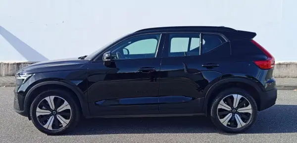 Volvo XC 40 2023 - 30750 EUR, 35600 km - 35600km - foto 6 de 18