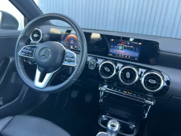 Mercedes-Benz A 160 2020 - 20500 EUR, 68518 km - AUTO.MOTO.pt - 68518km - foto 14 de 15