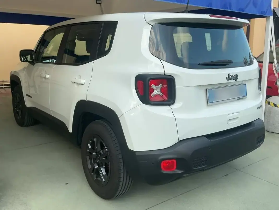 Jeep Renegade 2021 - 15995 EUR, 129400 km - 129400km - foto 3 de 11