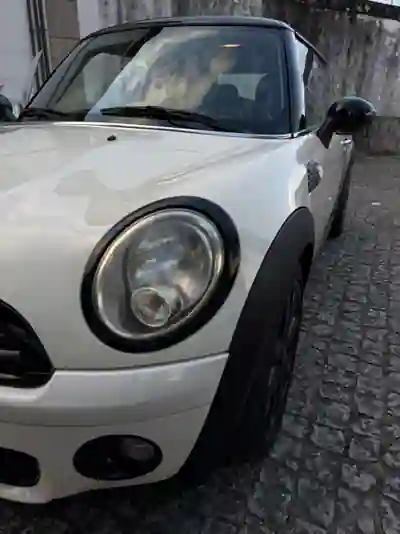 MINI Cooper 2008 - 5990 EUR, 235000 km - AUTO.MOTO.pt - 235000km - foto 9 de 13