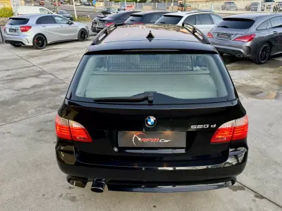 BMW 520 2008 - 7999 EUR, 320000 km - AUTO.MOTO.pt - 320000km - foto 14 de 26