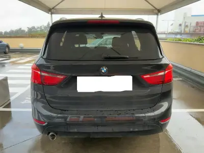 BMW 216 Gran Tourer 2016 - 14900 EUR, 226400 km - AUTO.MOTO.pt - 226400km - foto 3 de 9