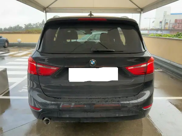 BMW 216 Gran Tourer 2016 - 14900 EUR, 226400 km - AUTO.MOTO.pt - 226400km - foto 3 de 9