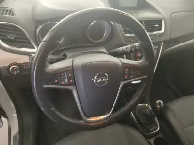 Opel Mokka 2016 - 11900 EUR, 114000 km - AUTO.MOTO.pt - 114000km - foto 10 de 16