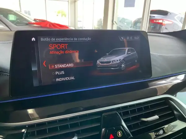BMW M550d 2017 - 44900 EUR, 138217 km - AUTO.MOTO.pt - 138217km - foto 43 de 55