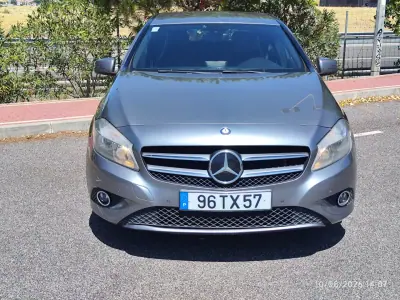 Mercedes-Benz A 180 2013 - 11780 EUR, 215000 km - AUTO.MOTO.pt - 215000km - foto 3 de 39