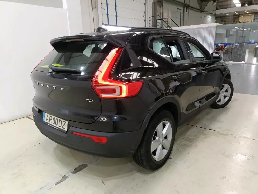Volvo XC 40 2022 - 21999 EUR, 121117 km - 121117km - foto 5 de 12