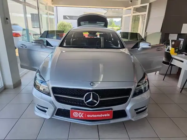 Mercedes-Benz CLS 250 2012 - 19500 EUR, 254000 km - AUTO.MOTO.pt - 254000km - foto 18 de 37