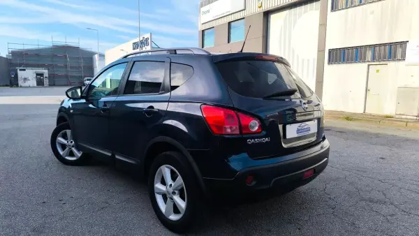 Nissan Qashqai 2010 - 7300 EUR, 173000 km - AUTO.MOTO.pt - 173000km - foto 7 de 18