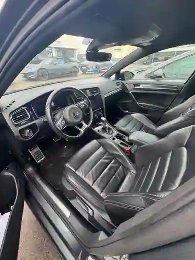 Volkswagen Golf 2017 — foto 2 de 7