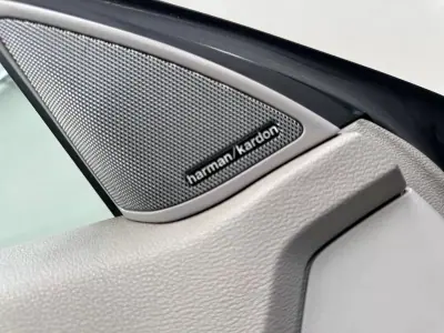 Mercedes-Benz E 250 2011 - 13800 EUR, 336000 km - AUTO.MOTO.pt - 336000km - foto 18 de 19