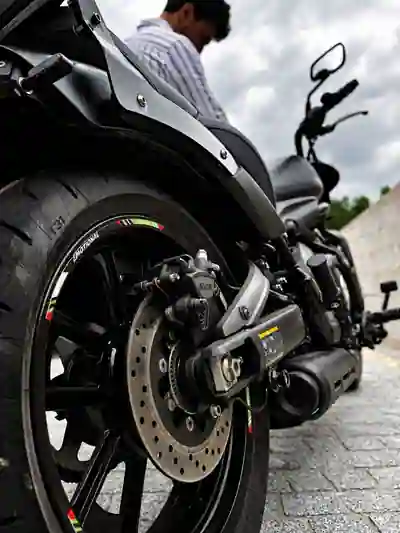 Kawasaki Vulcan S 2019 - 8000 EUR, 13500 km - AUTO.MOTO.pt - 13500km - foto 3 de 5