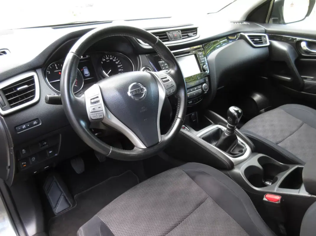 Nissan Qashqai 2017 - 13490 EUR, 177000 km - 177000km - foto 18 de 42
