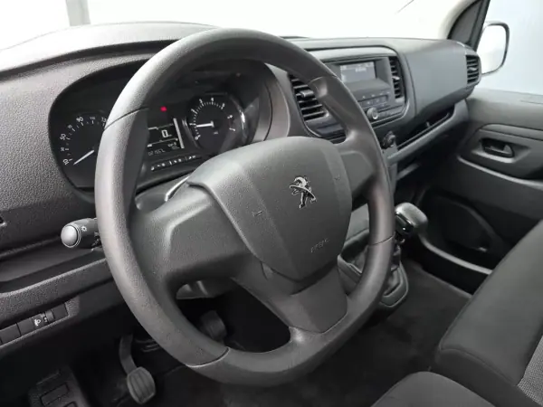 Peugeot Expert L2 1.5 BlueHDI c/ IVA Dedutível 2024 - 21990 EUR, 21500 km - AUTO.MOTO.pt - 21500km - foto 14 de 22