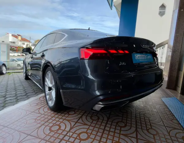 Audi A5 Sportback 2020 - 28950 EUR, 127000 km - AUTO.MOTO.pt - 127000km - foto 8 de 32