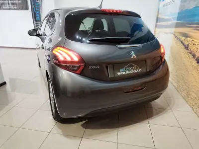 Peugeot 208 2019 - 10300 EUR, 58000 km - AUTO.MOTO.pt - 58000km - foto 7 de 25