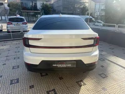 Polestar 2 2020 — foto 5 de 28
