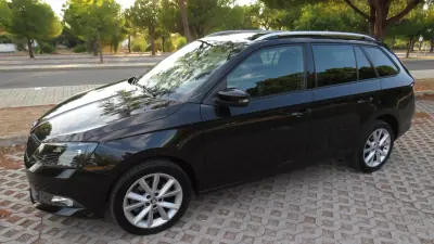 Skoda Fabia Break 2015 - 11800 EUR, 116000 km - 116000km - foto 5 de 29