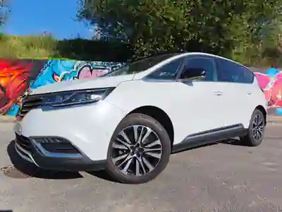 Renault Espace 2016 - 16450 EUR, 171955 km - AUTO.MOTO.pt - 171955km - foto 3 de 31