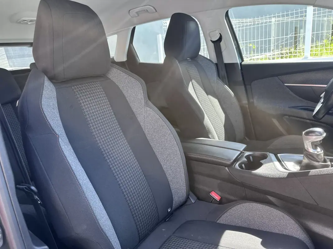 Peugeot 3008 2019 - 13900 EUR, 180724 km - AUTO.MOTO.pt - 180724km - foto 34 de 34