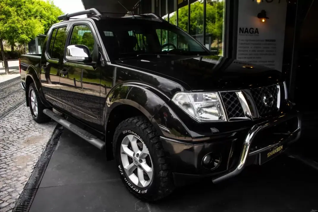 Nissan Navara 2010 - 21450 EUR, 253981 km - AUTO.MOTO.pt - 253981km - foto 10 de 33