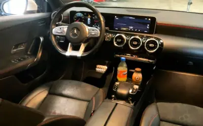 Mercedes-Benz A 180 2019 - 26500 EUR, 140000 km - AUTO.MOTO.pt - 140000km - foto 2 de 3