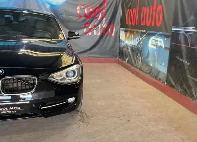 BMW 118 2015 - 13999 EUR, 164000 km - AUTO.MOTO.pt - 164000km - foto 11 de 50