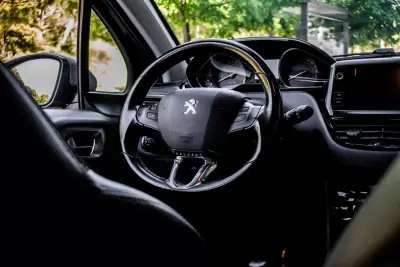 Peugeot 2008 2017 - 10690 EUR, 99978 km - AUTO.MOTO.pt - 99978km - foto 28 de 34