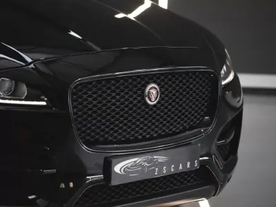 Jaguar F-Pace 2017 - 24990 EUR, 151545 km - AUTO.MOTO.pt - 151545km - foto 10 de 23
