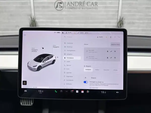 Tesla Model 3 2021 - 27950 EUR, 49088 km - AUTO.MOTO.pt - 49088km - foto 16 de 59