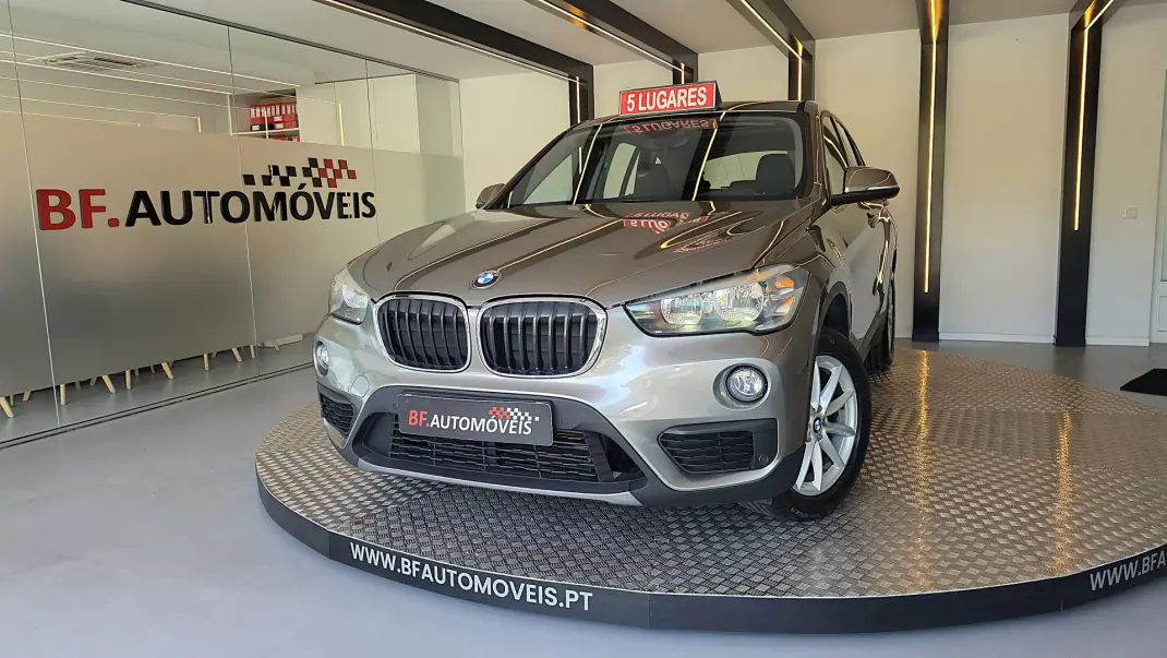 BMW X1 2016 - 22500 EUR, 76896 km - AUTO.MOTO.pt - 76896km - foto 1 de 61