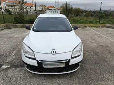 Renault Mégane 1.5 DCI III Hatchback 2013 - 4950 EUR, 317737 km - AUTO.MOTO.pt - 317737km - foto 20 de 50
